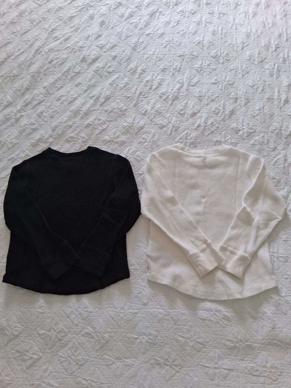GAP Baby Waffle Knit Long Sleeve Crewneck Lot Of 2 Black & White Size 5